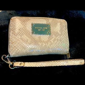 Michael Kors wallet